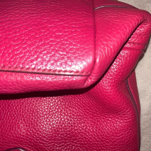 LUXURY 🔥☄️🔥Marc Jacobs Cherry Red Tote Bag Perfect for the Holidays! - Picture 5 of 10